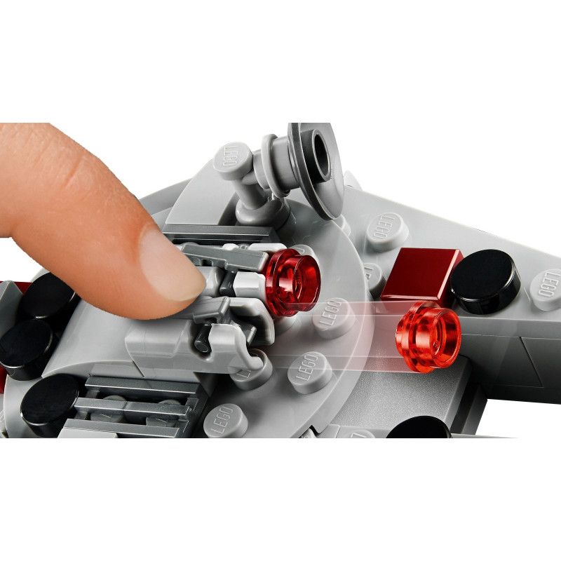 Mikrost&iacute;hačka Millennium Falcon&trade;