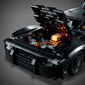BATMAN &ndash; BATMOBIL