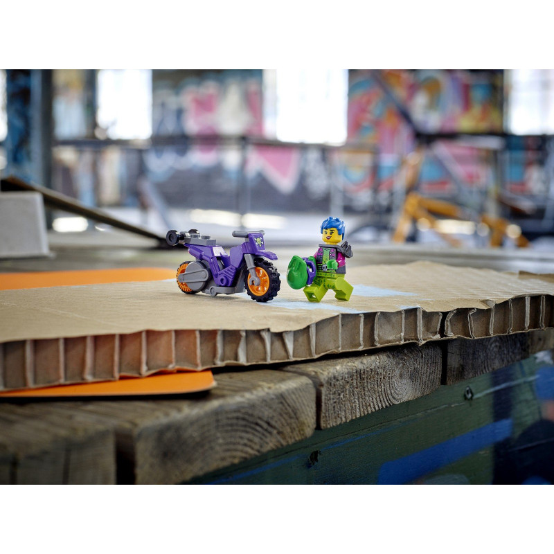 Kaskadérská wheelie motorka