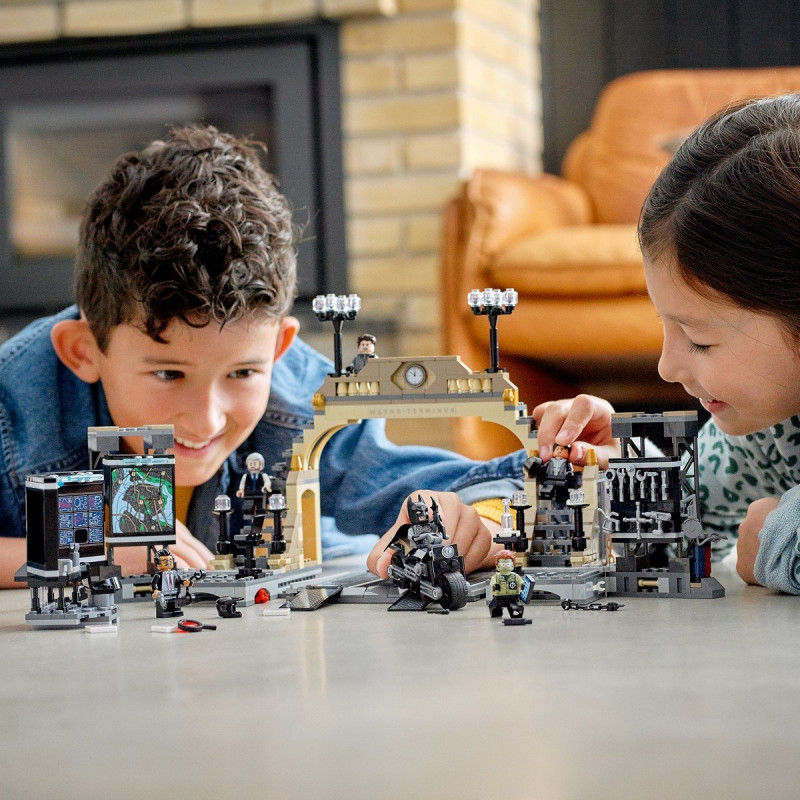 Batmanova jeskyně: Souboj s Riddlerem