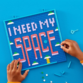 Velk&aacute; n&aacute;stěnka