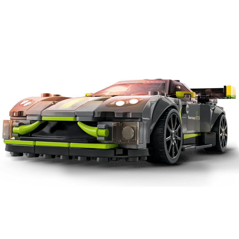 Aston Martin Valkyrie AMR Pro a Aston Martin Vantage GT3