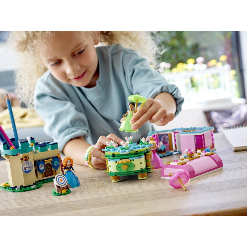 Kouzelný svět Šípkové Růženky, Rebelky a Tiany