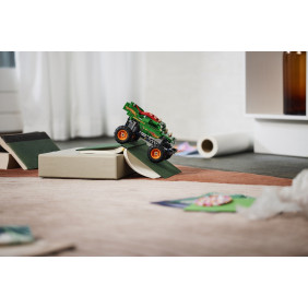 Monster Jam&trade; Dragon&trade;