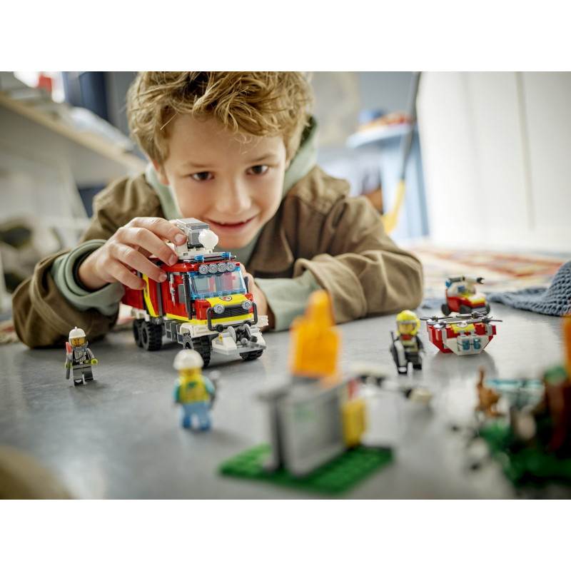 Velitelský vůz hasičů