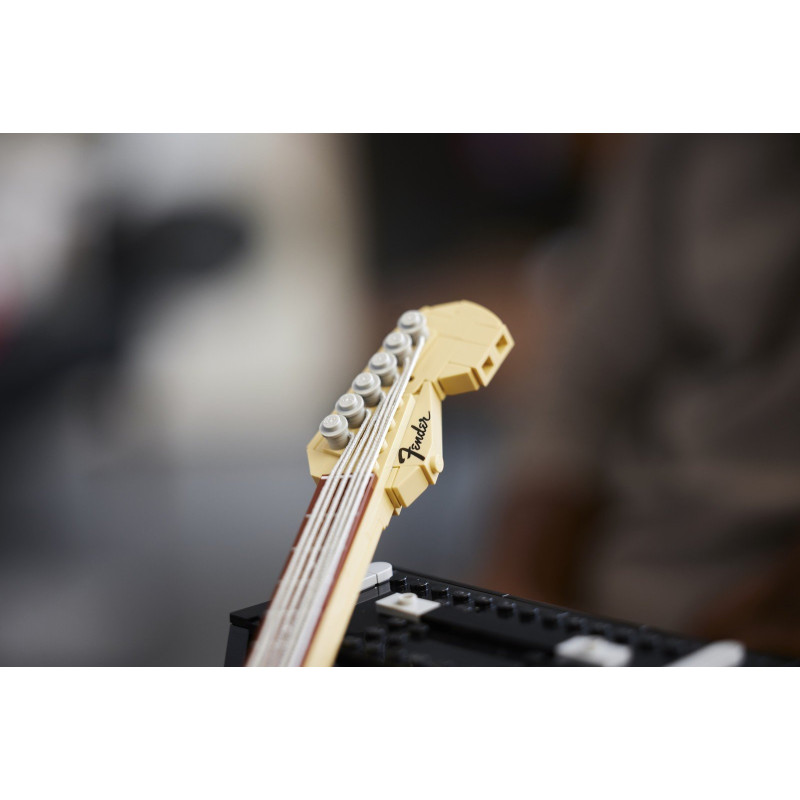 Fender&reg; Stratocaster&trade;