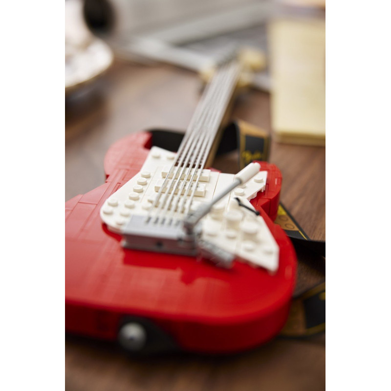 Fender&reg; Stratocaster&trade;
