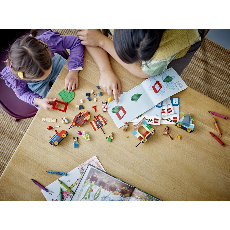 Slavnostní vláček Disney