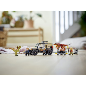 Přeprava pyroraptora a dilophosaura