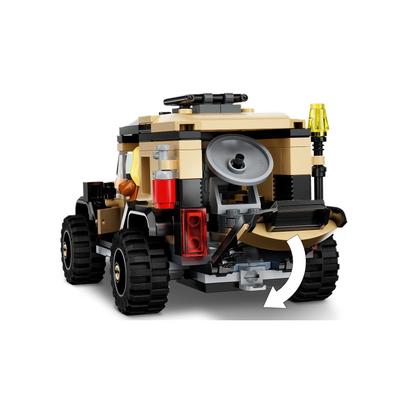 Přeprava pyroraptora a dilophosaura