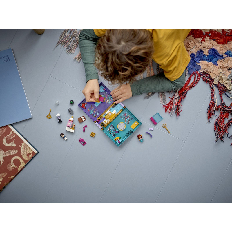 Malá mořská víla a její pohádková kniha