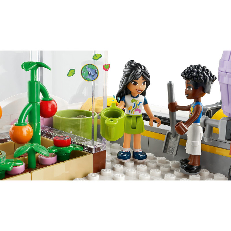 Komunitní centrum v městečku Heartlake Komunitní centrum v městečku Heartlake