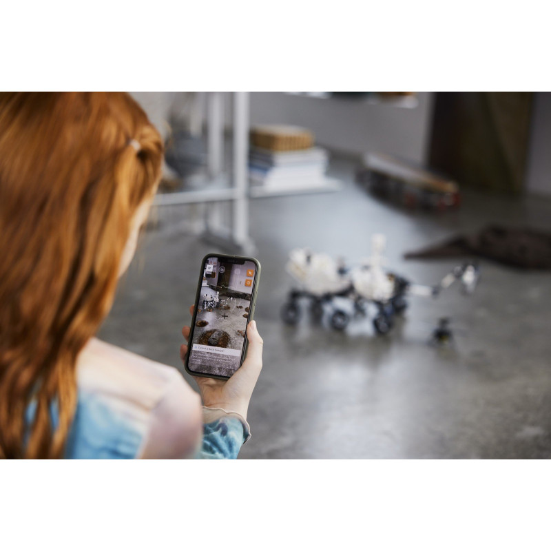 Vozítko NASA Perseverance na průzkum Marsu