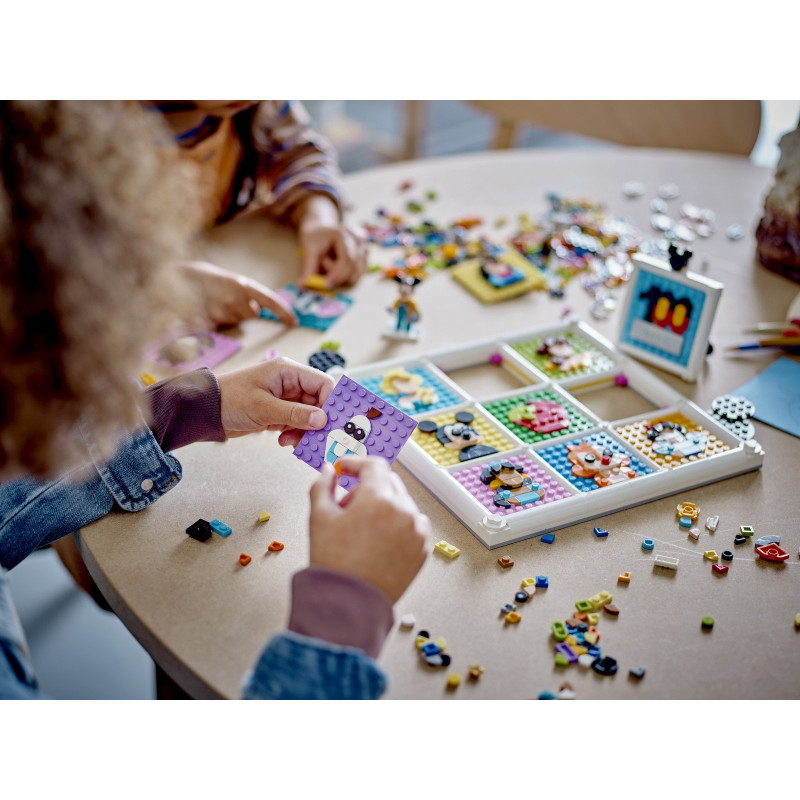 100 let oblíbených animovaných postav Disney