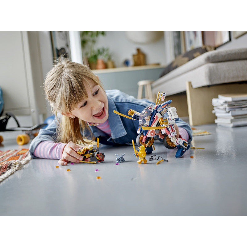 Sora a její transformační motorobot Sora a její transformační motorobot