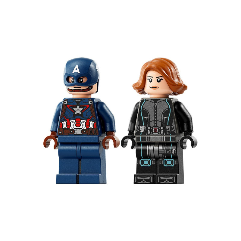 Black Widow a Captain America na motork&aacute;ch