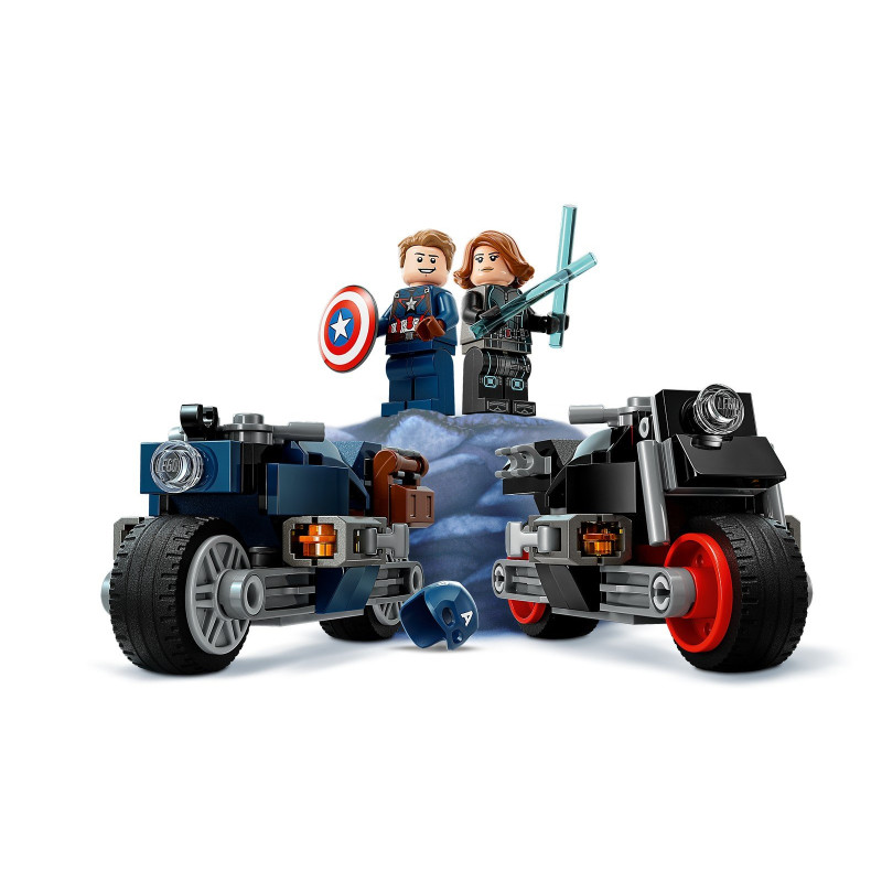 Black Widow a Captain America na motork&aacute;ch