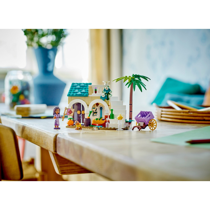 Asha ve městě Rosas