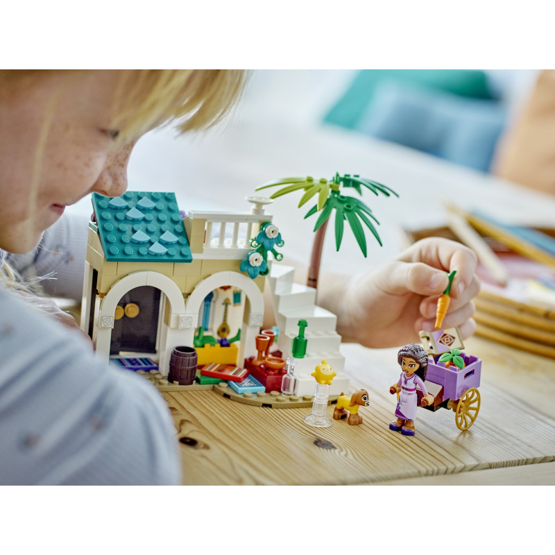 Asha ve městě Rosas