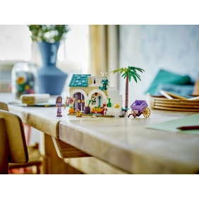 Asha ve městě Rosas