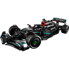 Mercedes-AMG F1 W14 E...
