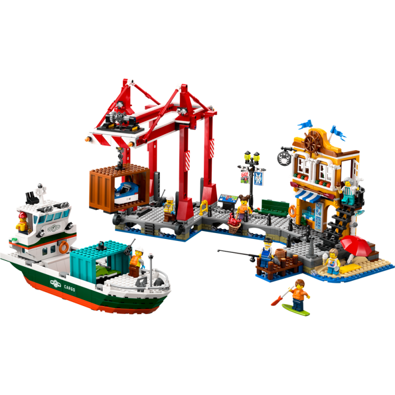 Přístav s nákladní lodí