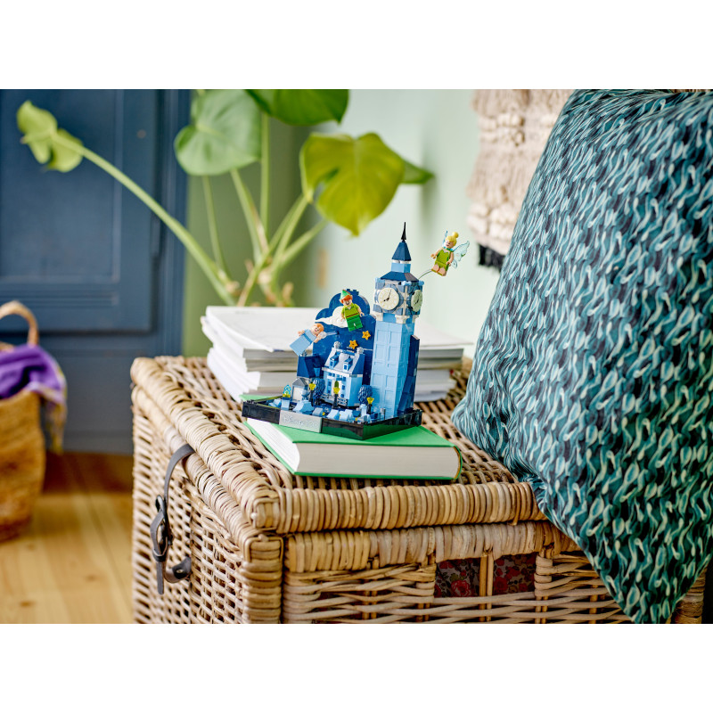 Let Petra Pana a Wendy nad Londýnem