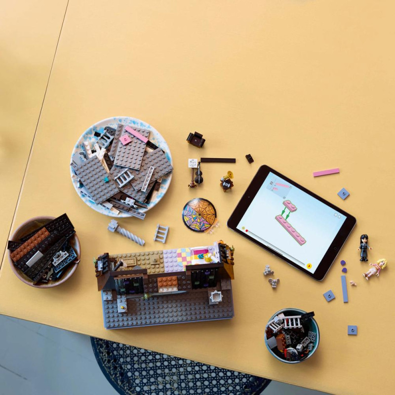 Pokoj Wednesday a Enid