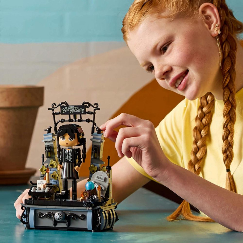 Figurka: Wednesday Addamsová