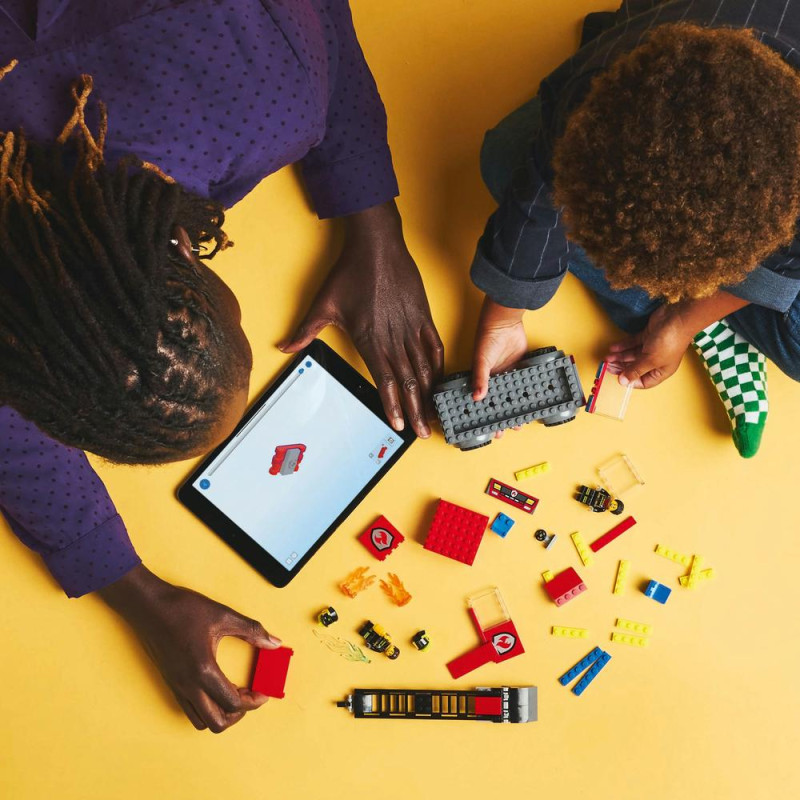 Hasičské auto s žebříkem