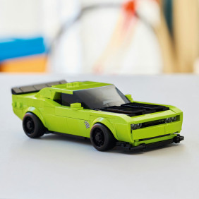 Sportovn&iacute; auto Dodge Challenger SRT Hellcat