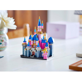 Miniaturn&iacute; z&aacute;mek Disneyho &Scaron;&iacute;pkov&eacute; Růženky