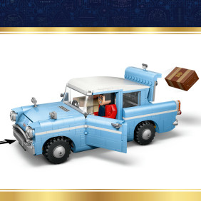 Kouzeln&eacute; l&eacute;taj&iacute;c&iacute; auto Ford Anglia&trade;