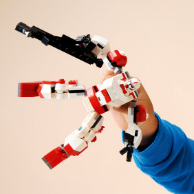 Robotick&yacute; oblek klonov&eacute;ho &scaron;okov&eacute;ho voj&aacute;ka